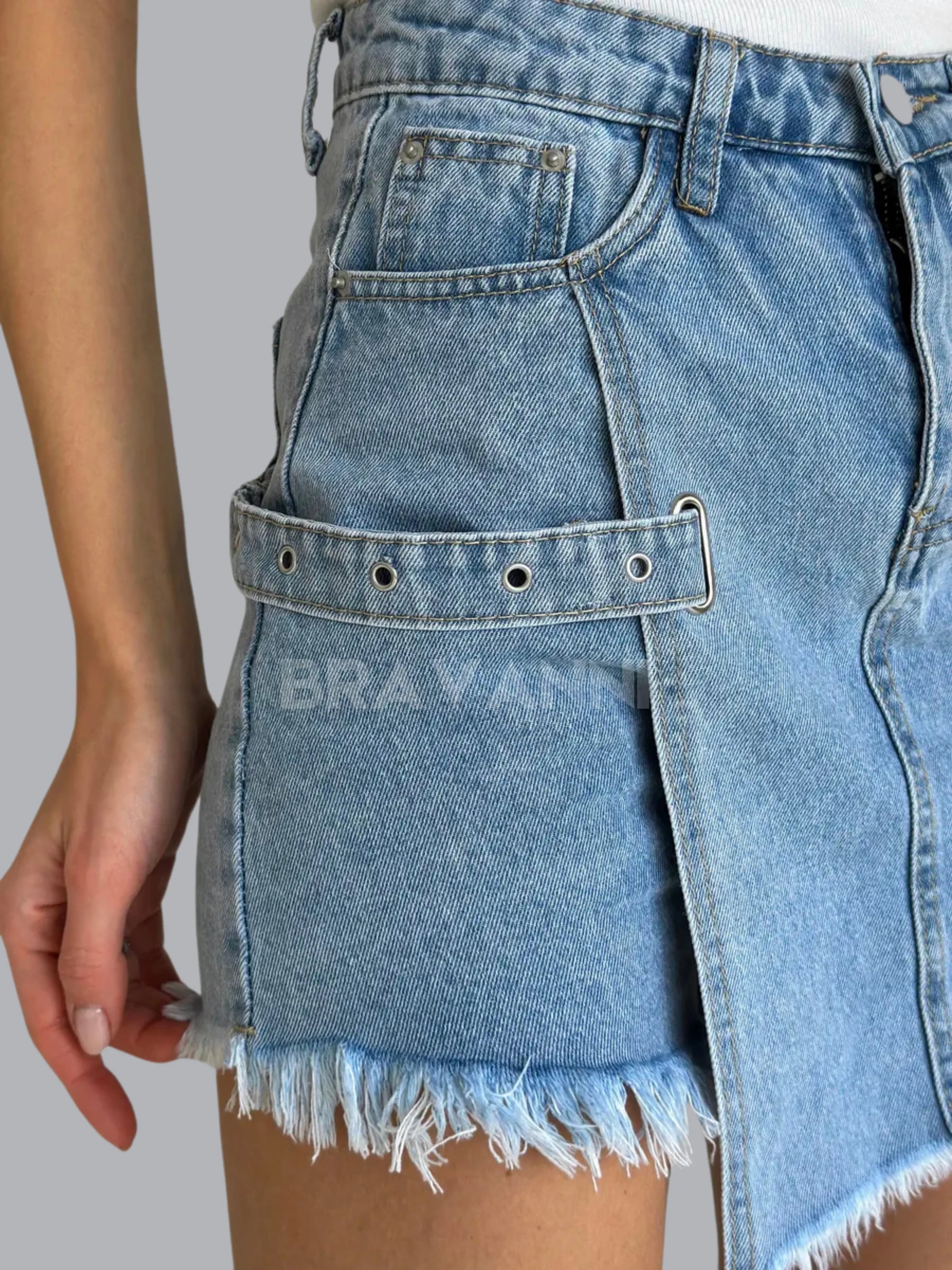 Saia-Shorts Jeans com Cintura Alta - TrendVibe