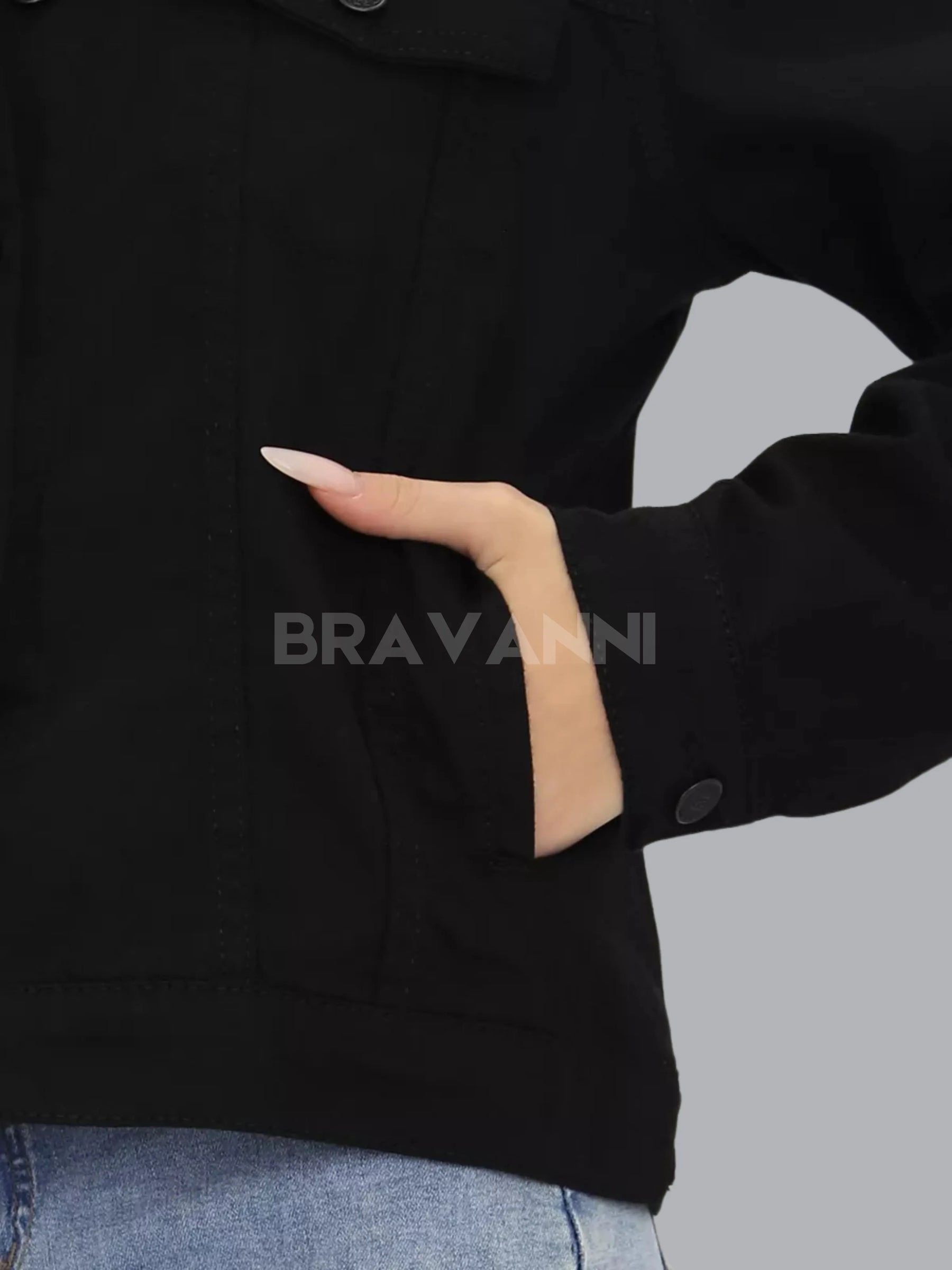 Jaqueta Jeans Oversized com Bolsos Laterais - FreeVibe