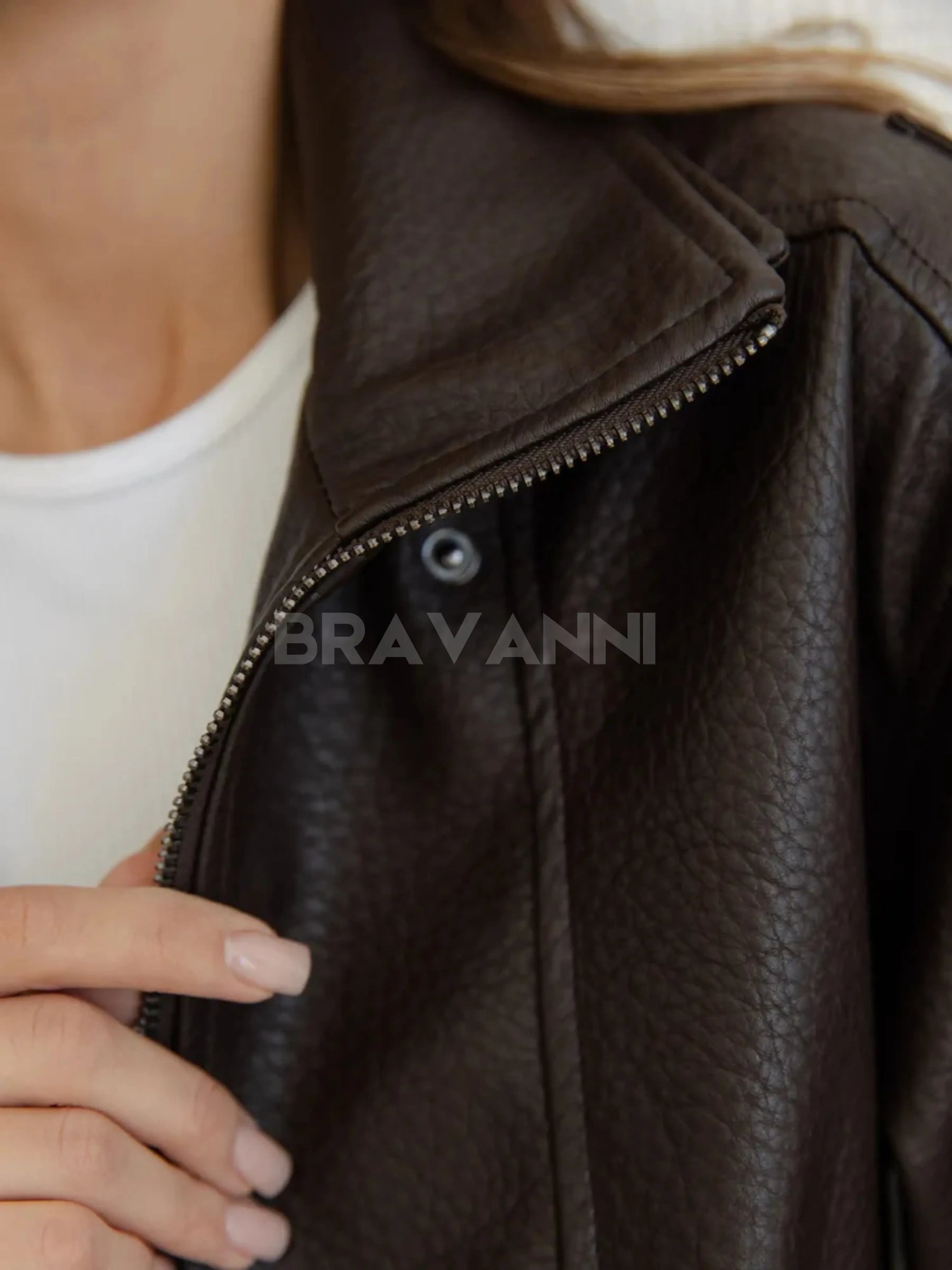 Jaqueta Bomber Oversized com Zíper e Botões - RetroVibe