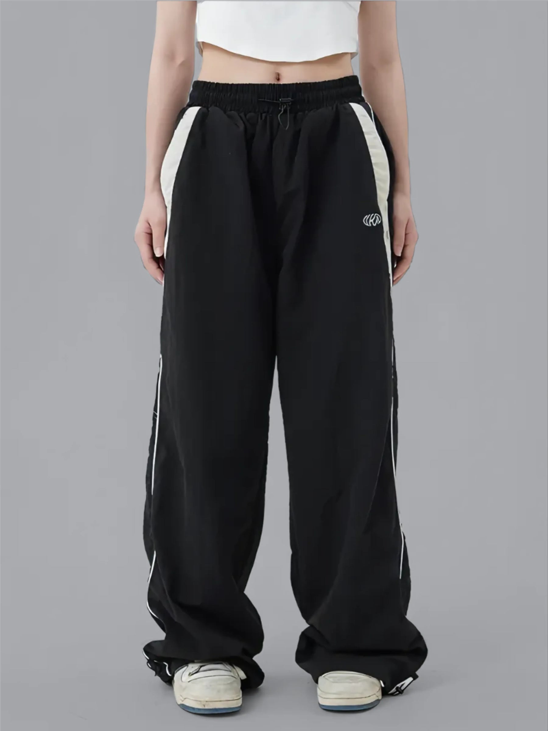 Calça Cargo Oversized com Cintura Alta e Bolsos - StreetPulse