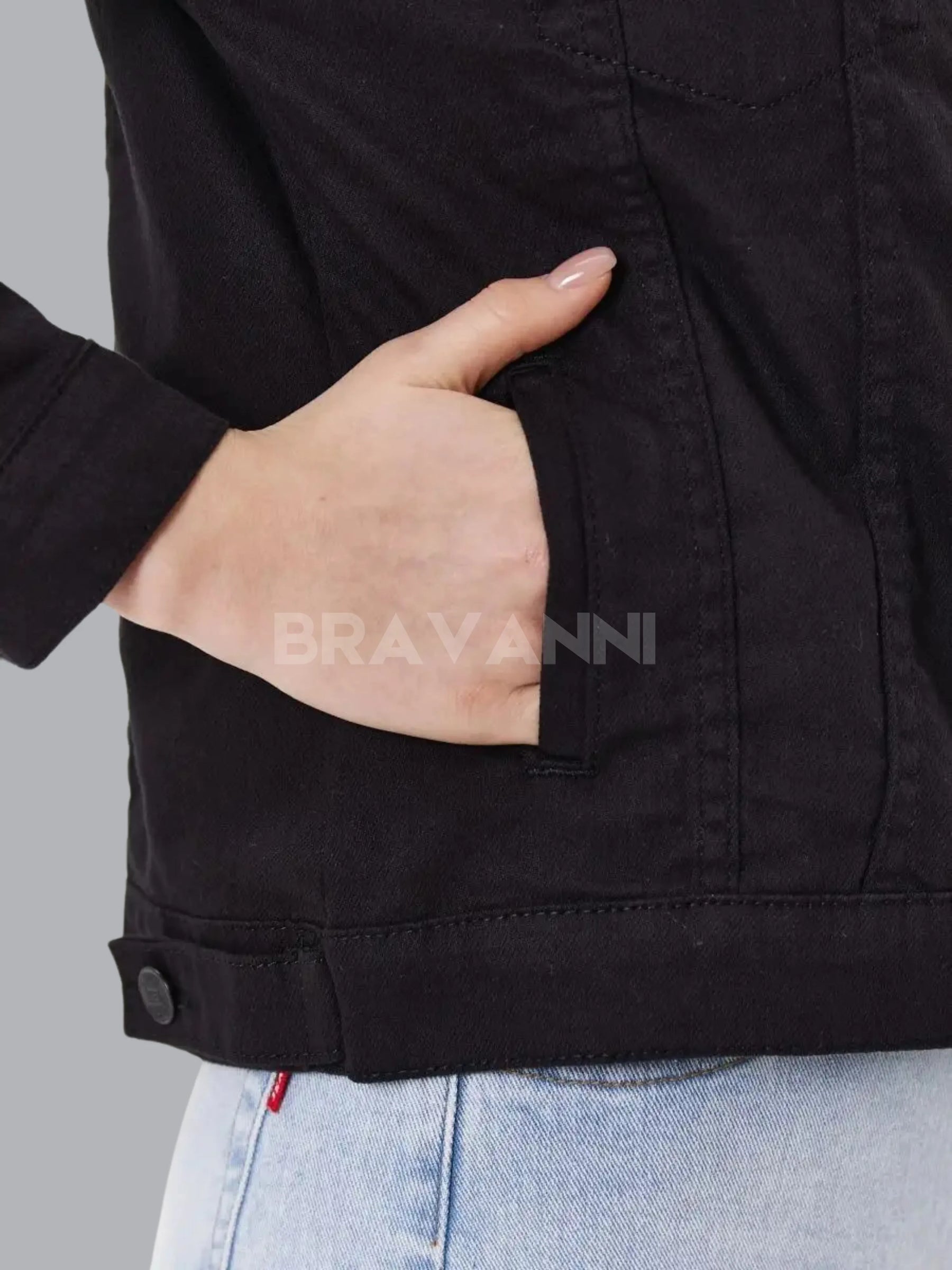 Jaqueta Jeans Oversized com Bolsos Laterais - FreeVibe