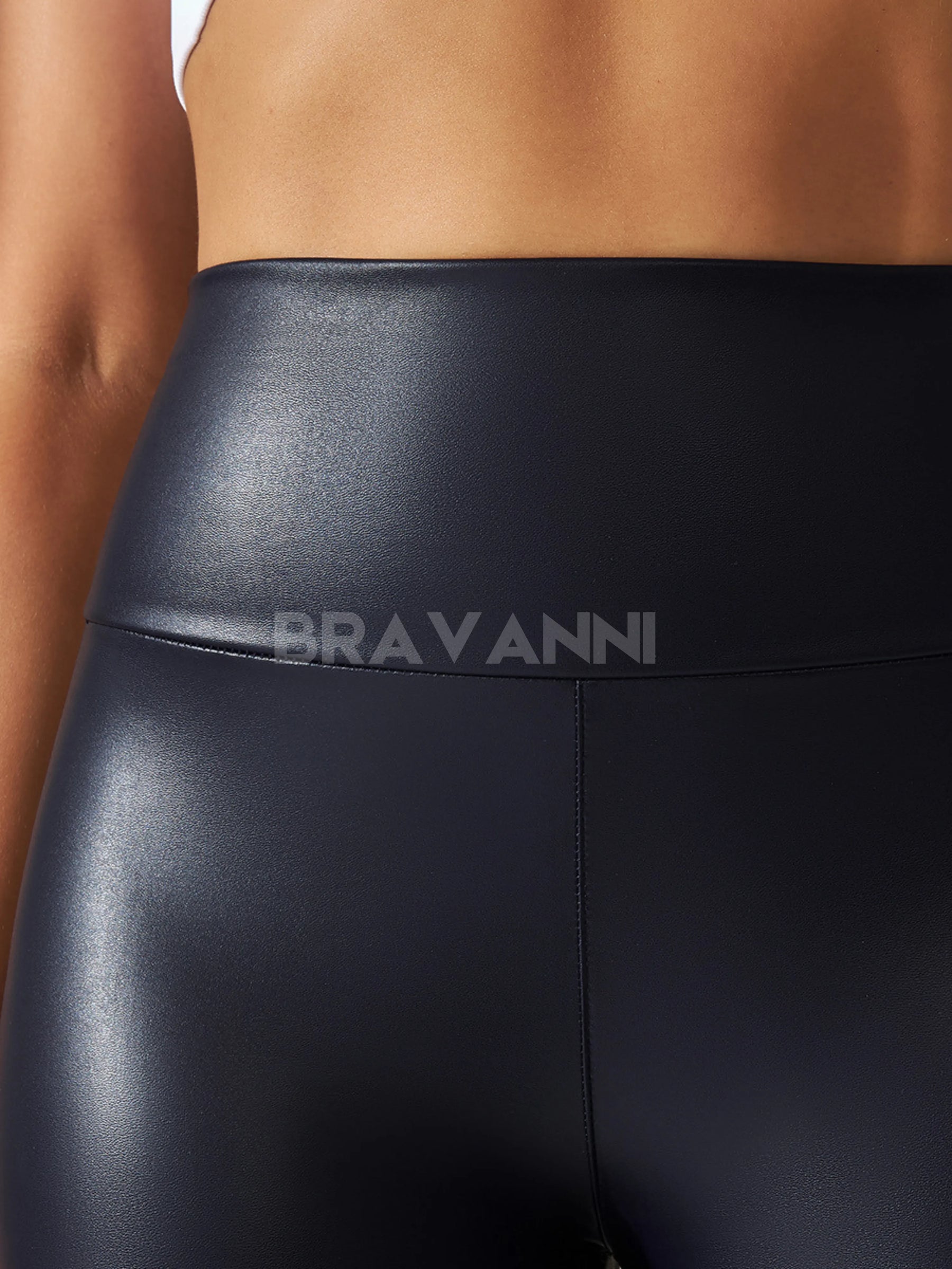 Legging Fitness com Cintura Alta e Efeito Corretivo - ShapeFlow