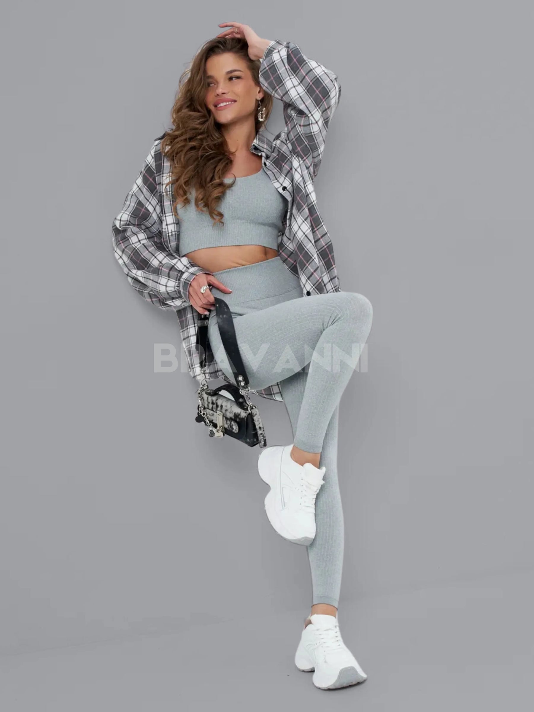 Conjunto Fitness com Top Canelado e Legging de Cintura Alta - VibeActive