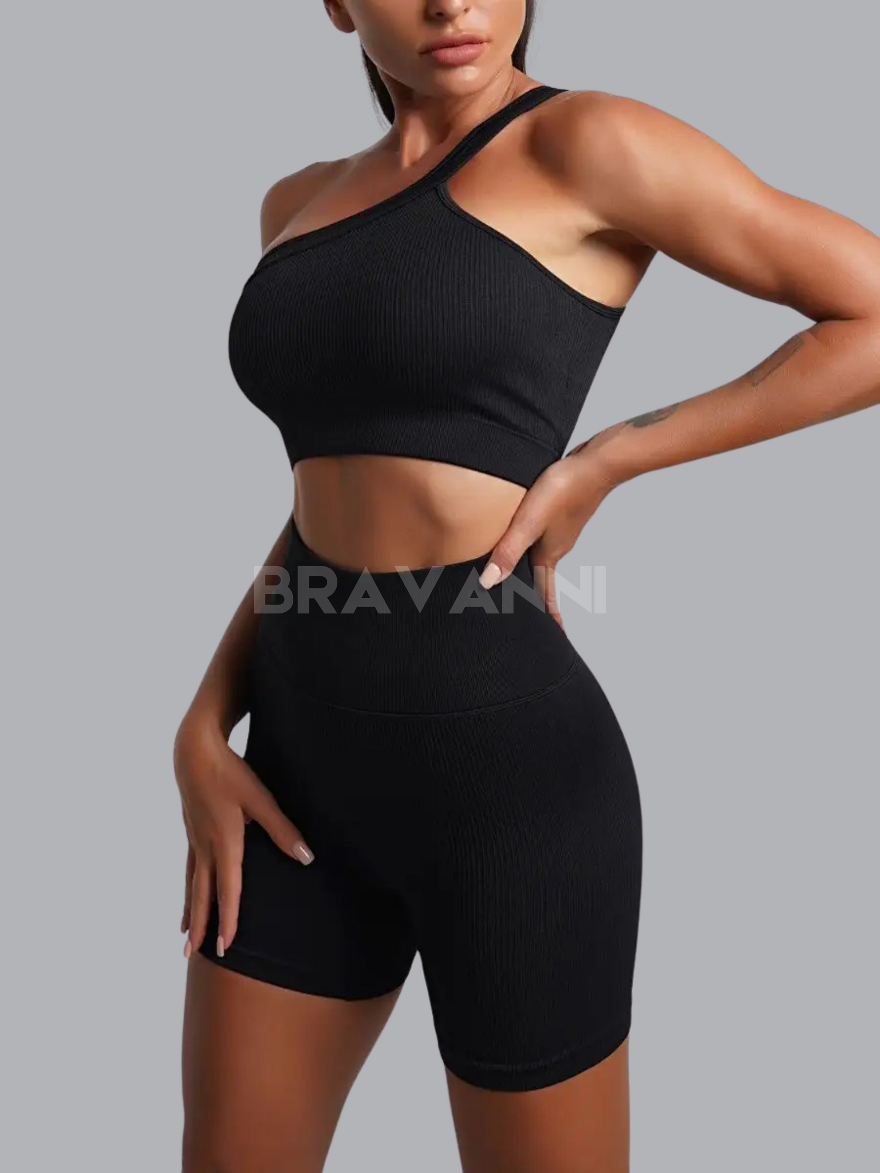 Conjunto Fitness com Top de Ombro Único e Short de Cintura Alta - ActivePulse