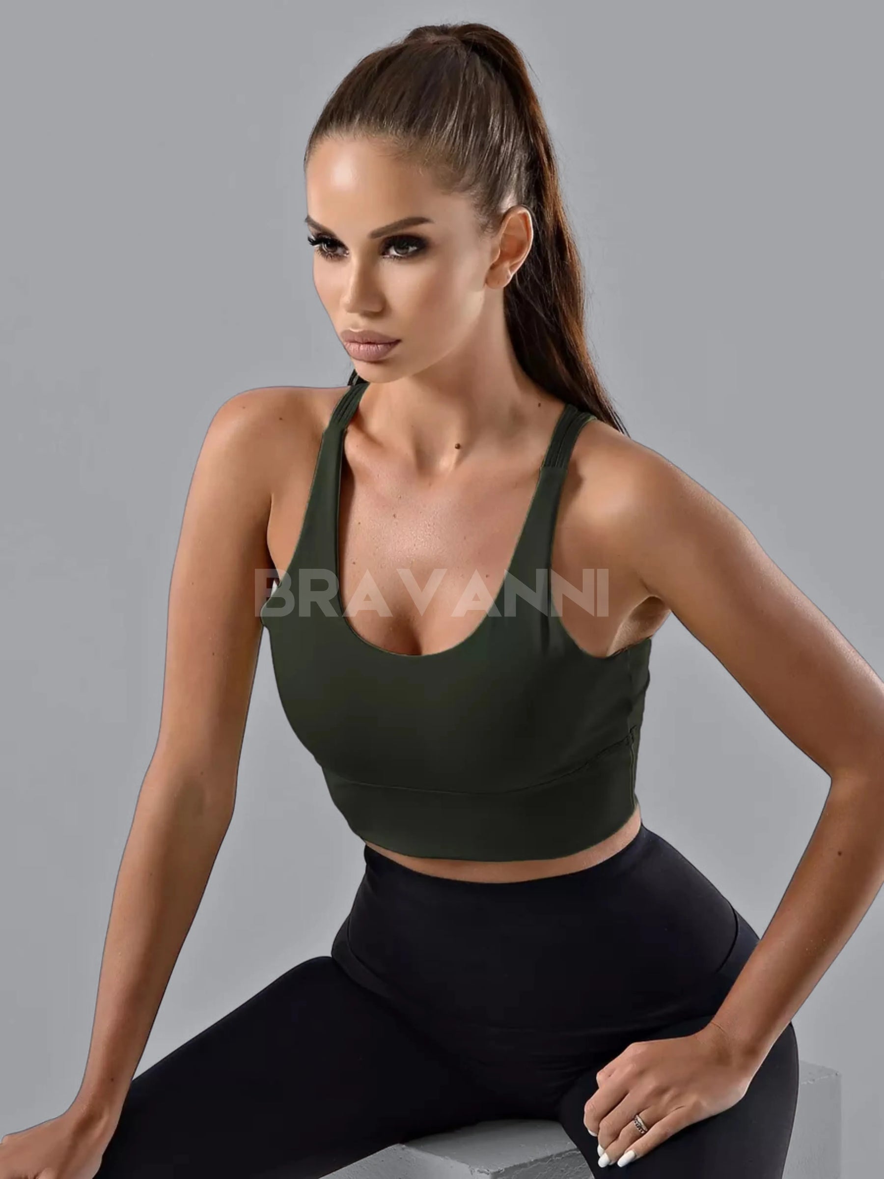 Top Esportivo com Costas Abertas e Push-Up - PulseFit