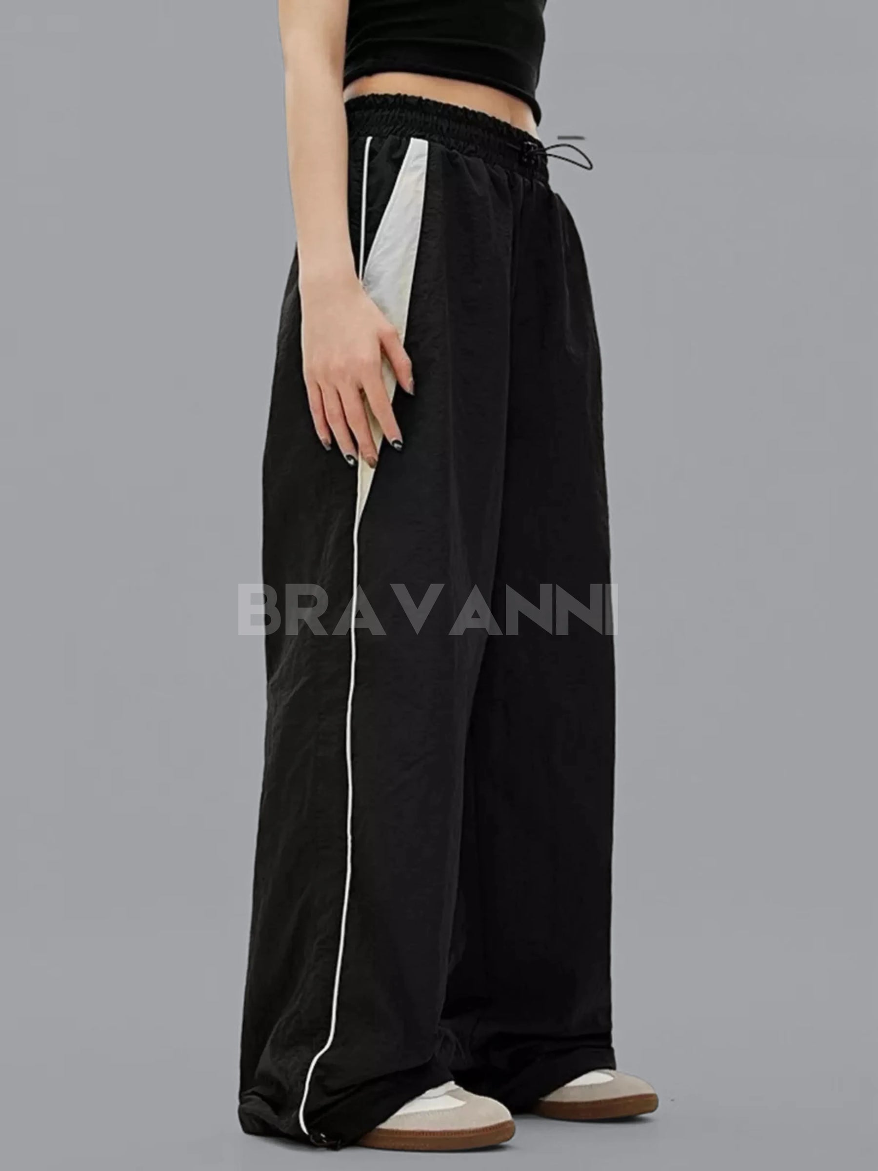 Calça Cargo Oversized com Cintura Alta e Bolsos - StreetPulse