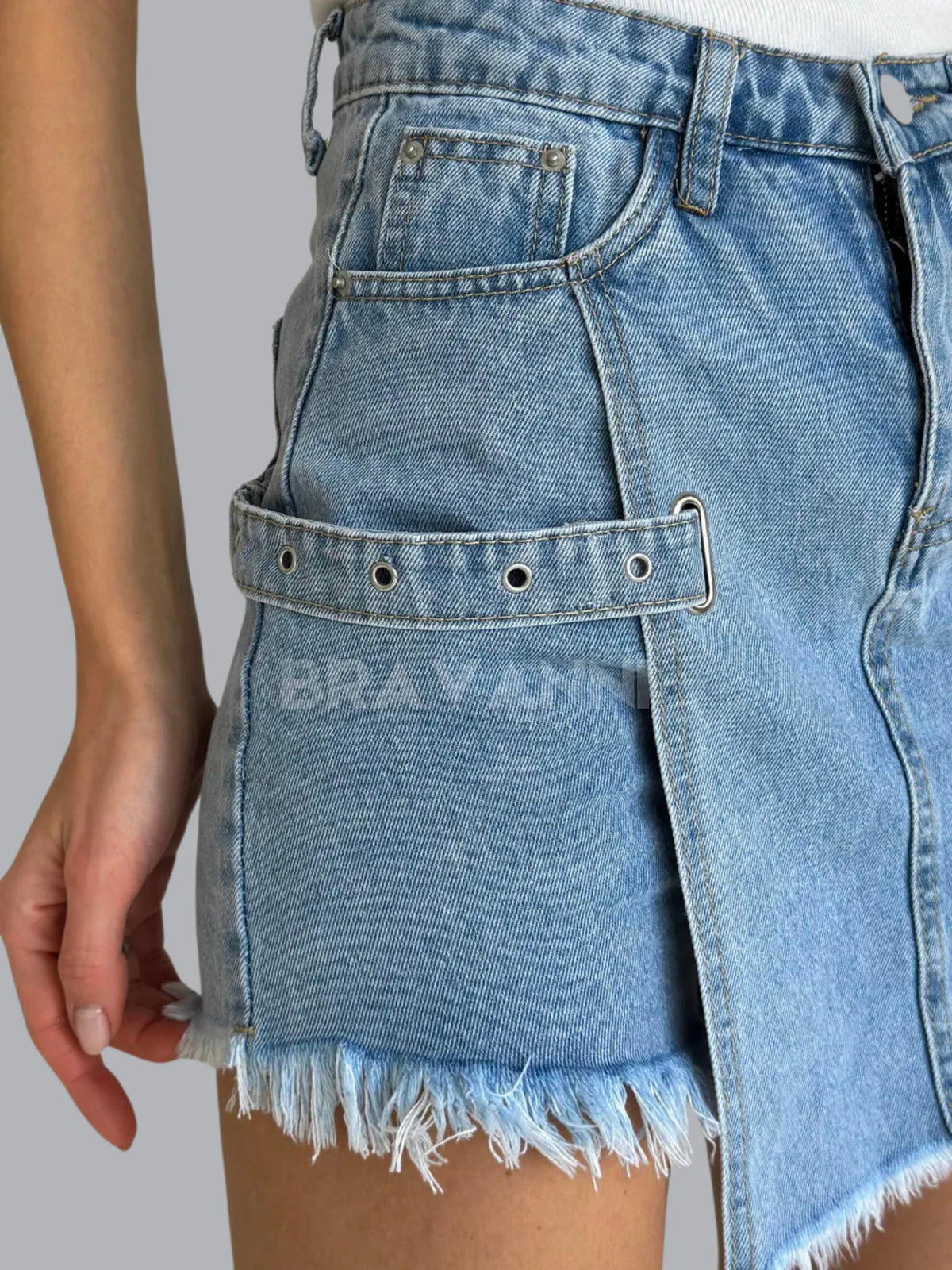 Saia-Shorts Jeans com Cintura Alta  - TrendVibe