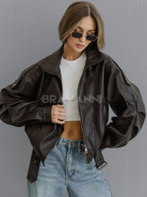 Jaqueta Bomber Oversized com Zíper e Botões - RetroVibe